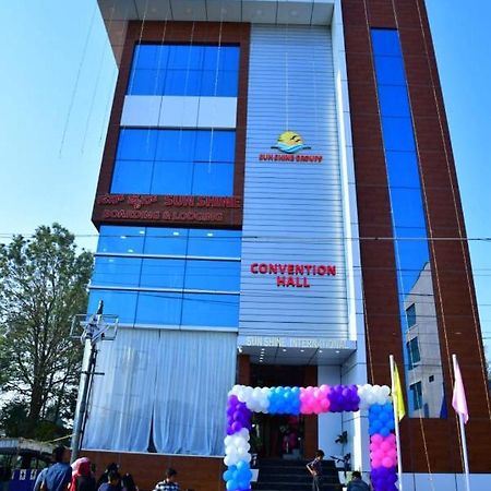 Sunshine International Boarding & Lodging Belur  Bagian luar foto